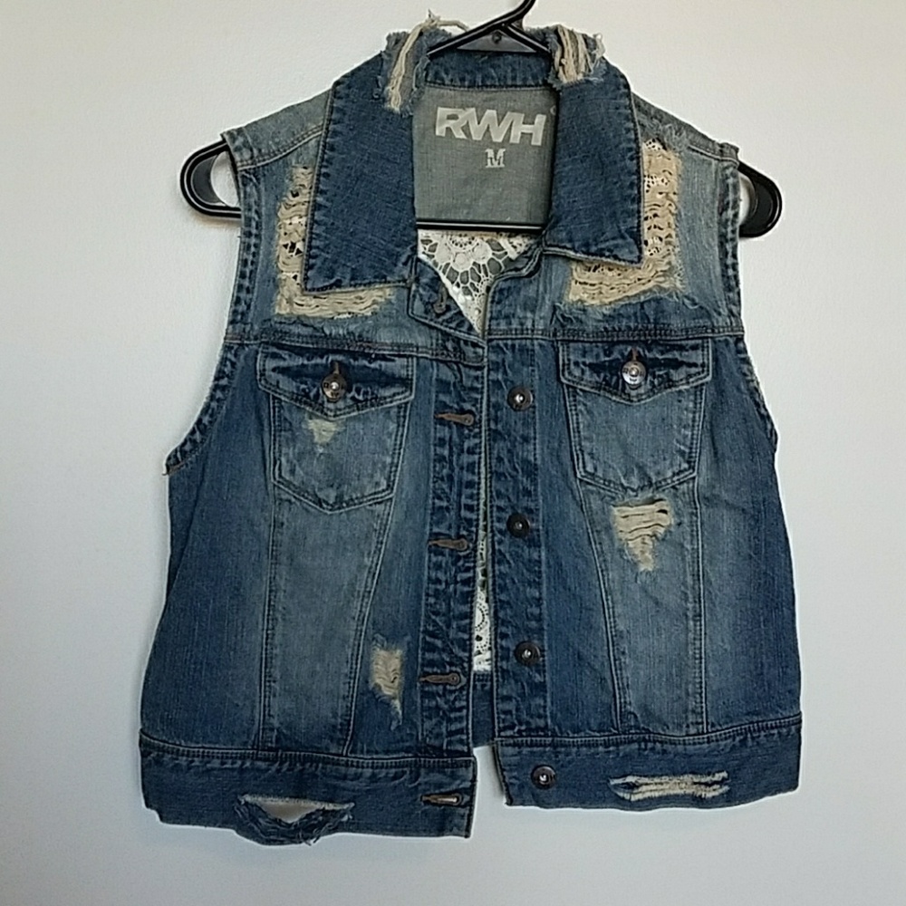 Buckle (RWH) Vest